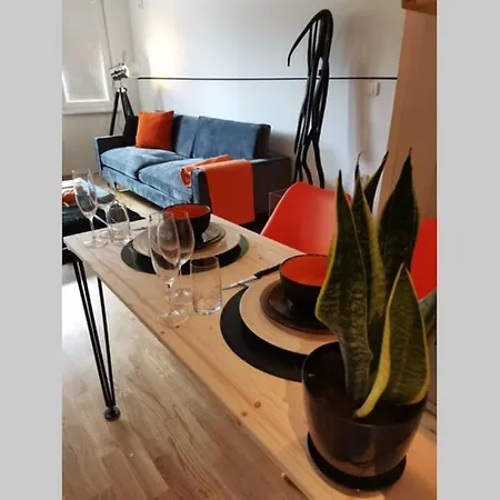 Flat 9 Fill The Comfort And Magical Atmosphere...chill :) Apartment Skopje